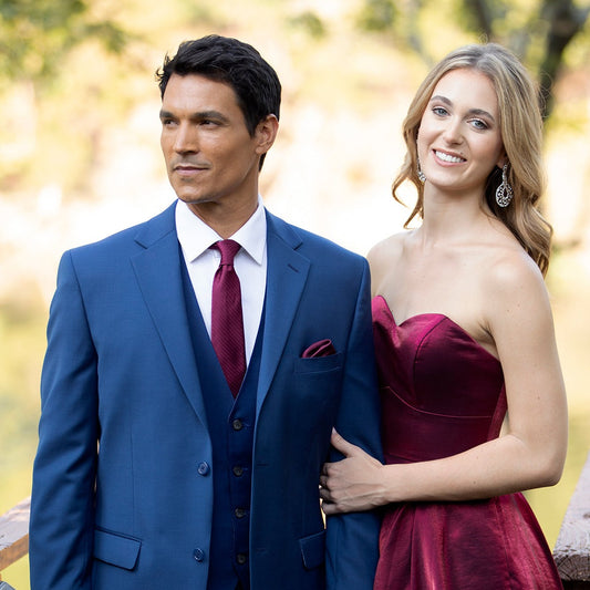 Modern Solid Thin Stripe Long Tie